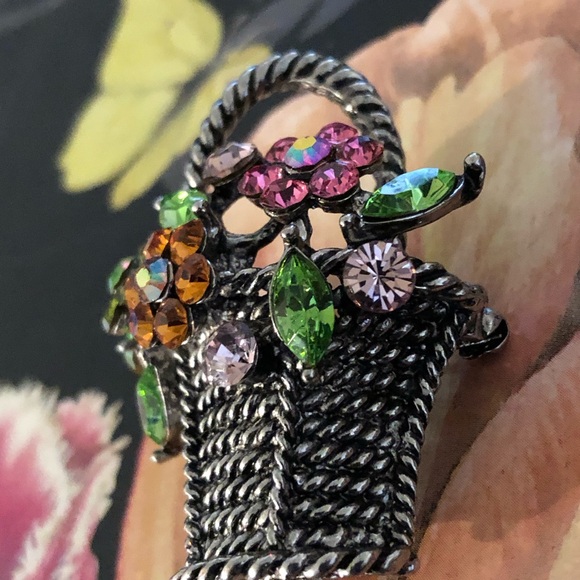 Vintage 1990’s Crystal Rhinestone Flower Pot Brooch By Victorian Trading Co - Picture 14 of 16